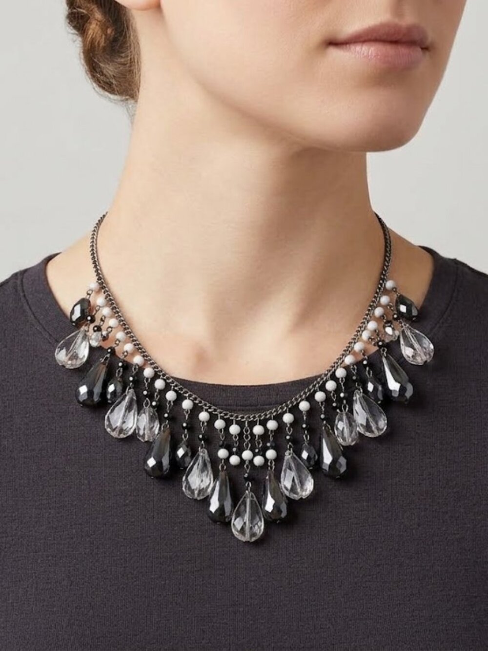 Elegant Black and Silver Tone Necklace